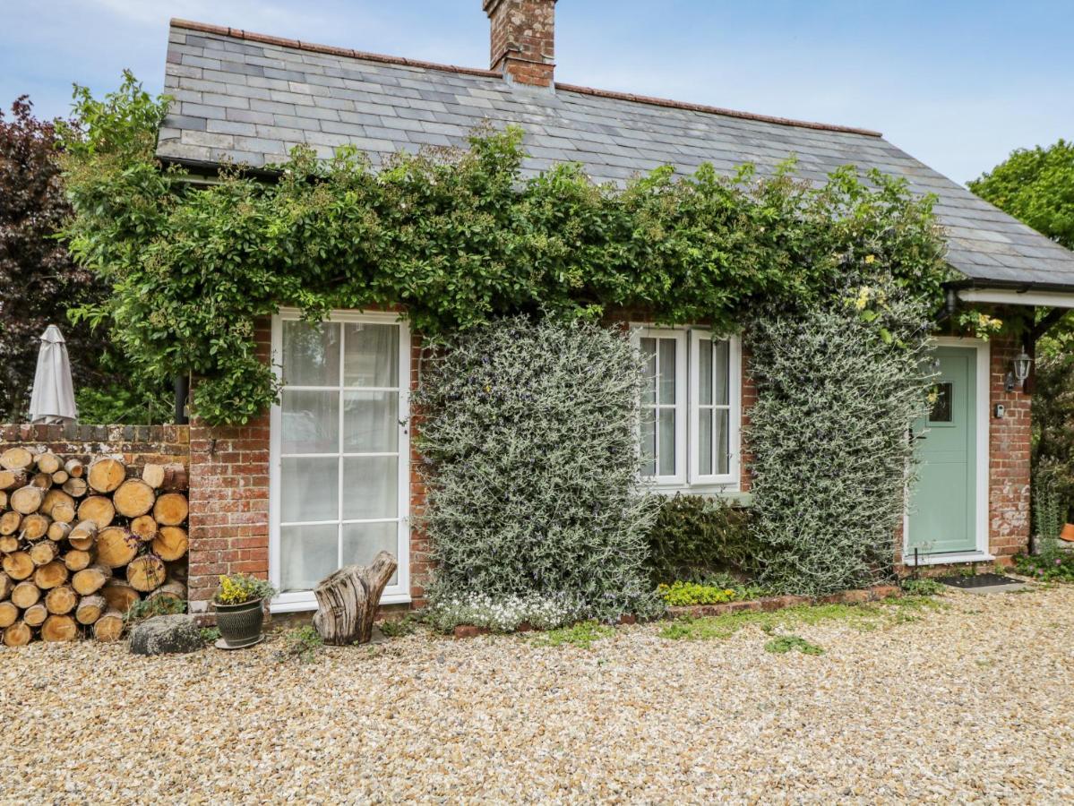 Parkfield Cottage Sturminster Marshall エクステリア 写真