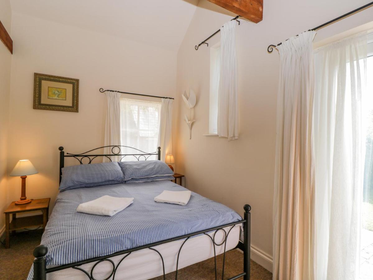 Parkfield Cottage Sturminster Marshall エクステリア 写真