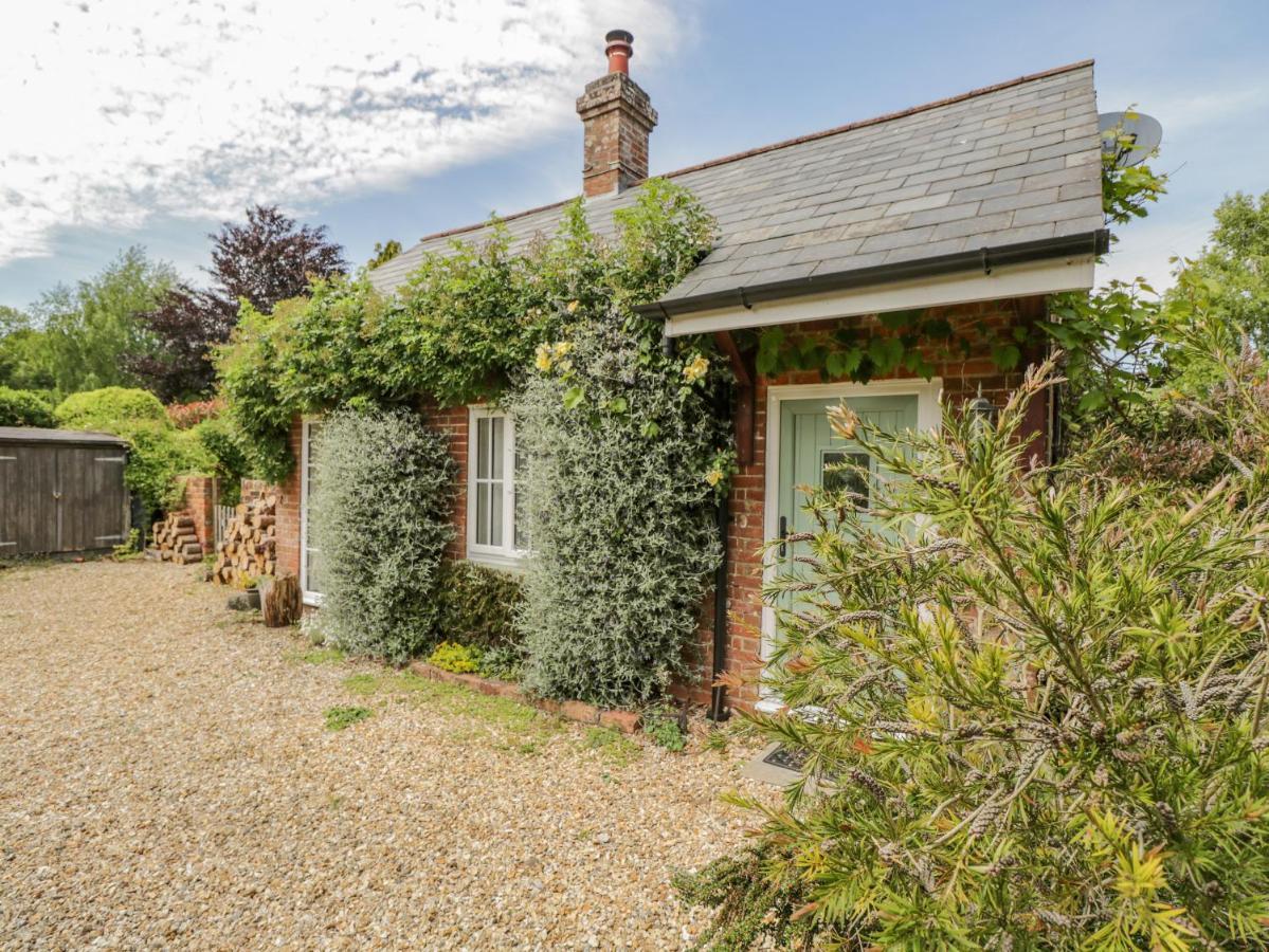 Parkfield Cottage Sturminster Marshall エクステリア 写真