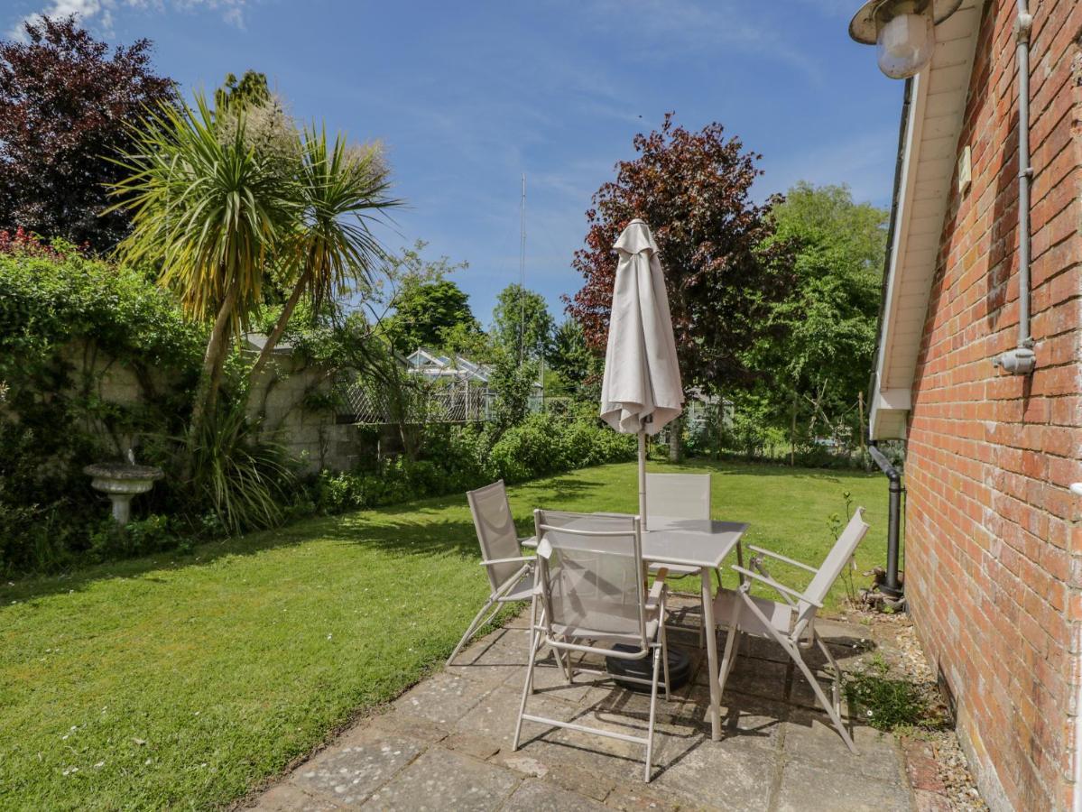 Parkfield Cottage Sturminster Marshall エクステリア 写真